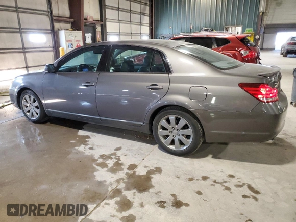 2007 Toyota Avalon XL z VIN 4T1BK36B77U177561, wystawiony jako Copart lot #53161905 z przebiegiem 122 840 mil mil oraz Szkoda całkowita • Salvage title. Historia ofert i sprzedaży dostępna na DreamBid. Obrazek 2.