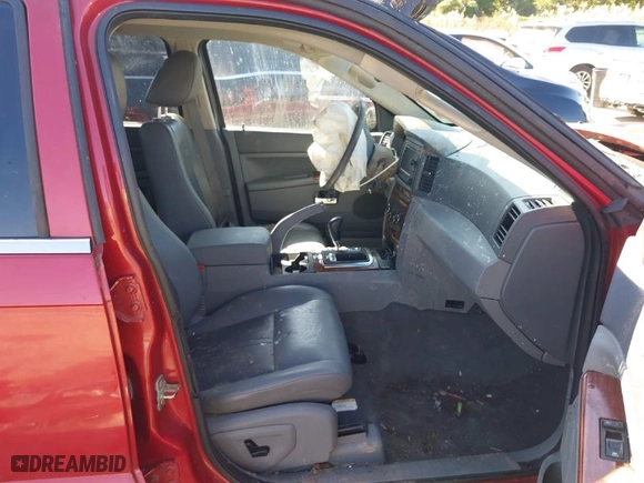 2006 Jeep Grand Cherokee Limited with VIN 1J4HR58226C113428, listed as a IAAI auction lot 40610159 with NaN miles. Bid and sale history available at carsss.com. Image 5.