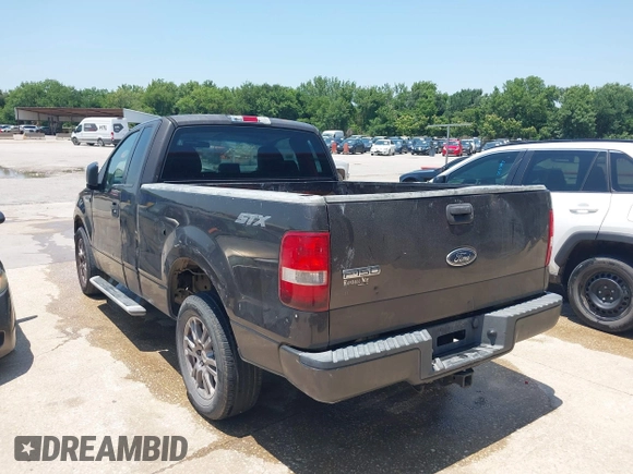 2005 Ford F-150 XL z VIN 1FTRF12W15KB89802, wystawiony jako IAAI lot #42273187 z przebiegiem 227 348 mil mil oraz . Historia ofert i sprzedaży dostępna na DreamBid. Obrazek 3.