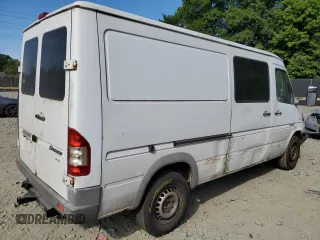 2006 Dodge Sprinter with VIN WD0PD644465930618, listed as a Copart auction lot 59705914 with Not Provided miles and Salvage Title. Bid and sale history available at DreamBid. Image 3.