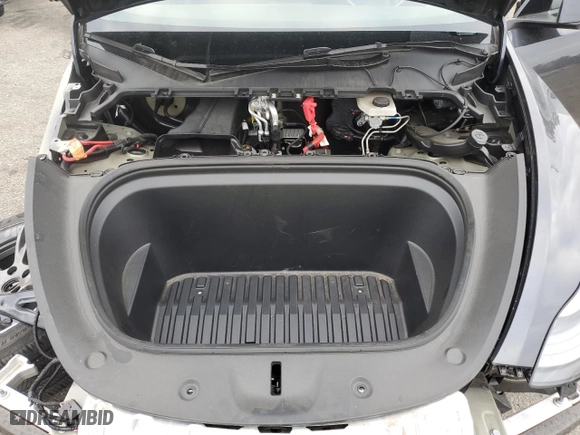 2024 Tesla Model Y with VIN 7SAYGDED8RF132426, listed as a Copart auction lot 43715375 with 18,067 mi miles and Salvage Title. Bid and sale history available at carsss.com. Image 14.