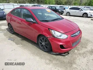 2013 Hyundai Accent GLS z VIN KMHCU4AE2DU461620, wystawiony jako Copart lot #53939795 z przebiegiem 206 137 mil mil oraz Szkoda całkowita • Salvage title. Historia ofert i sprzedaży dostępna na DreamBid. Obrazek 13.