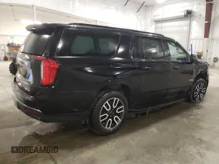 2021 GMC Yukon XL AT4 with VIN 1GKS2HKD7MR309178, listed as a Copart auction lot 69046394 with 30,399 mi miles and Salvage Title. Bid and sale history available at carsss.com. Image 3.