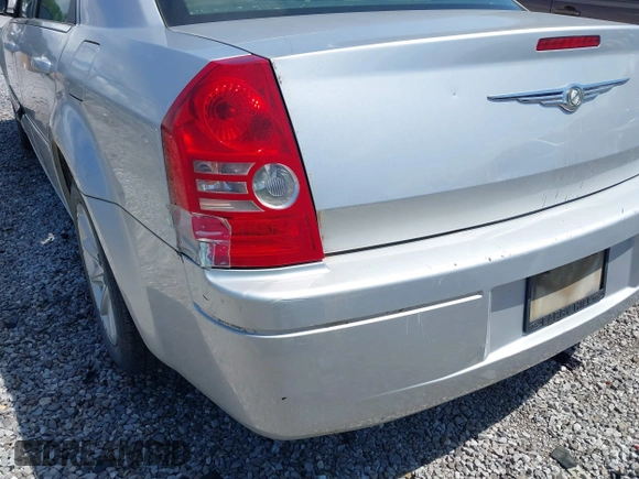2008 Chrysler 300 LX with VIN 2C3KA43R78H250774, listed as a IAAI auction lot 42167963 with 113,676 mi miles and . Bid and sale history available at carsss.com. Image 12.
