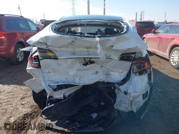2024 Tesla Model Y Performance with VIN 7SAYGDEF3RA281969, listed as a IAAI auction lot 41680674 with 22,615 mi miles and . Bid and sale history available at DreamBid. Image 16.