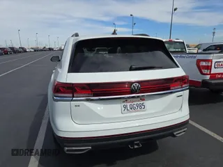 2024 Volkswagen Atlas SE с VIN 1V2HR2CA9RC564720, выставлен на аукционе IAAI как лот 42774211 с пробегом 22 207 миль миль и . История ставок и продаж доступна на DreamBid. Изображение 15.