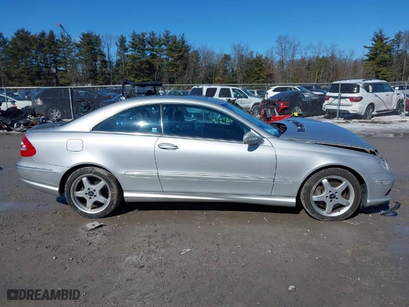 2003 Mercedes-Benz CLK-Class 5.0L with VIN WDBTJ75J03F059702, listed as a IAAI auction lot 41687017 with 185,854 mi miles. Bid and sale history available at carsss.com. Image 13.