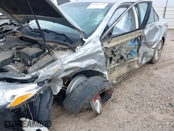 2017 Toyota Camry XLE with VIN 4T1BF1FK7HU806505, listed as a IAAI auction lot 41102232 with 283,498 mi miles. Bid and sale history available at carsss.com. Image 6.