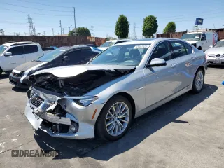 2015 BMW 5 Series 528i with VIN WBA5A5C54FD517520, listed as a Copart auction lot 63302425 with 134,235 mi miles and Salvage title. Bid and sale history available at DreamBid. Image 1.