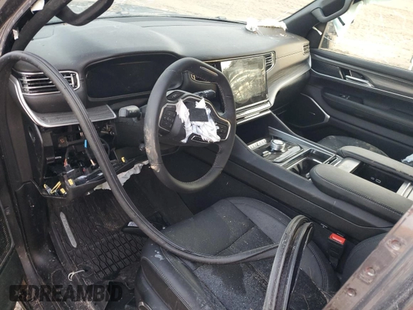 2024 Jeep Wagoneer Series II with VIN 1C4SJVBP3RS187068, listed as a Copart auction lot 83041694 with Not provided miles and Non repairable. Bid and sale history available at DreamBid. Image 8.