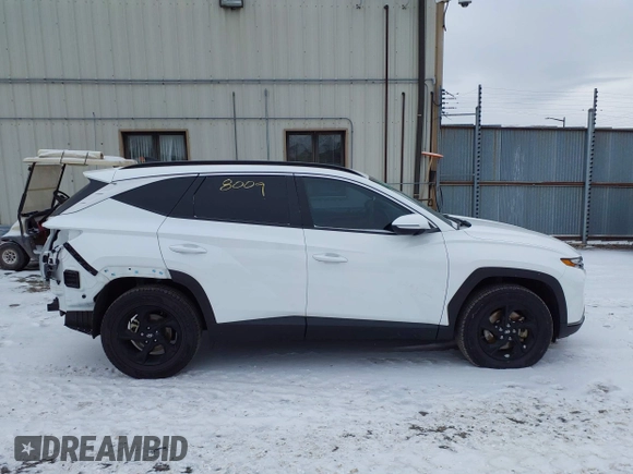 2023 Hyundai Tucson SEL with VIN 5NMJBCAE4PH187585, listed as a IAAI auction lot 41358009 with 35,500 mi miles. Bid and sale history available at carsss.com. Image 14.