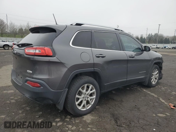 2017 Jeep Cherokee Latitude with VIN 1C4PJMCB8HW657993, listed as a Copart auction lot 88094025 with 146,583 mi miles and Salvage Title. Bid and sale history available at DreamBid. Image 3.