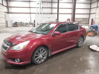 2014 Subaru Legacy Special Sports z VIN 4S3BMBH66E3013133, wystawiony jako IAAI lot #41762771 z przebiegiem 81 434 mil mil oraz . Historia ofert i sprzedaży dostępna na DreamBid. Obrazek 2.