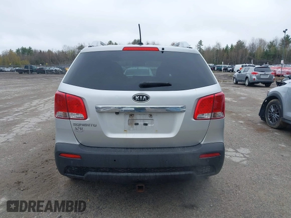 2011 Kia Sorento LX with VIN 5XYKT4A18BG099601, listed as a IAAI auction lot 42156787 with 165,397 mi miles. Bid and sale history available at carsss.com. Image 15.
