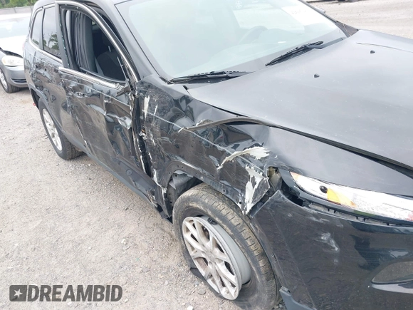 2017 Jeep Cherokee Latitude с VIN 1C4PJMCB0HW637950, выставлен на аукционе IAAI как лот 42605089 с пробегом 133 837 миль миль и . История ставок и продаж доступна на DreamBid. Изображение 6.