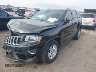 2016 Jeep Grand Cherokee Laredo z VIN 1C4RJEAG8GC455104, wystawiony jako IAAI lot #41101567 z przebiegiem 142 194 mil mil oraz . Historia ofert i sprzedaży dostępna na DreamBid. Obrazek 2.