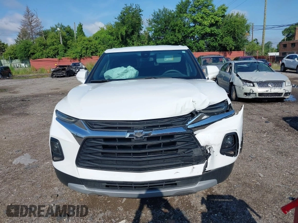 2021 Chevrolet Blazer LT z VIN 3GNKBCR4XMS584620, wystawiony jako IAAI lot #39878731 z przebiegiem 20 731 mil mil oraz . Historia ofert i sprzedaży dostępna na DreamBid. Obrazek 12.
