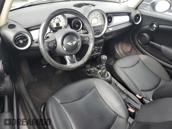 2013 MINI Hardtop с VIN WMWSU3C53DT549327, выставлен на аукционе Copart как лот 62546875 с пробегом 95 249 миль миль и Чистый • Clean title. История ставок и продаж доступна на DreamBid. Изображение 8.
