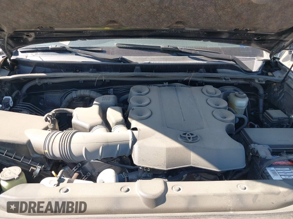2021 Toyota 4Runner SR5 with VIN JTEEU5JR7M5242390, listed as a IAAI auction lot 42241384 with 43,695 mi miles and . Bid and sale history available at DreamBid. Image 10.