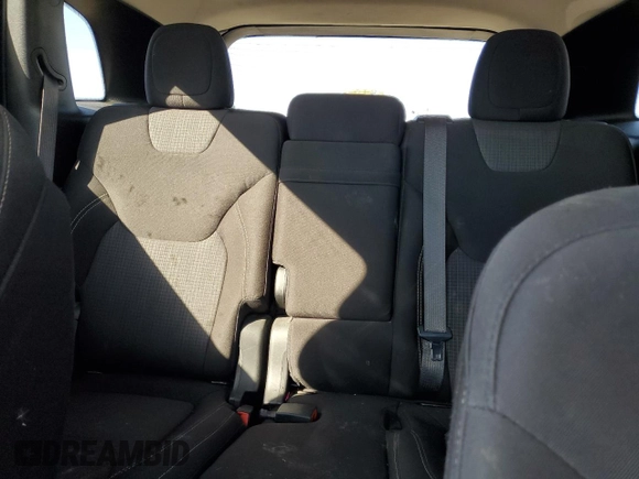 2015 Jeep Cherokee Latitude with VIN 1C4PJMCB9FW709077, listed as a Copart auction lot 76240454 with 104,882 mi miles and Salvage Title. Bid and sale history available at DreamBid. Image 10.