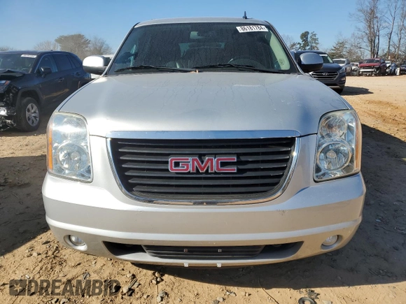 2014 GMC Yukon XL SLT with VIN 1GKS2KE74ER117737, listed as a Copart auction lot 86181784 with 170,959 mi miles and Salvage Title. Bid and sale history available at carsss.com. Image 5.