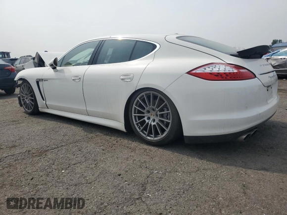 2012 Porsche Panamera S Hybrid с VIN WP0AD2A77CL045424, выставлен на аукционе Copart как лот 61158305 с пробегом Не указан миль и Чистый • Clean title. История ставок и продаж доступна на DreamBid. Изображение 2.