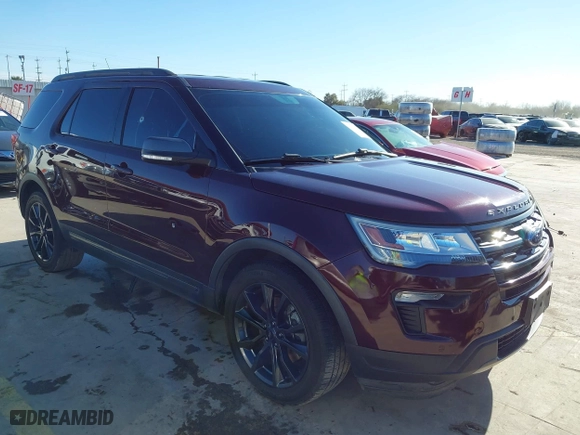 2019 Ford Explorer XLT with VIN 1FM5K7DHXKGA76677, listed as a IAAI auction lot 41472858 with 106,751 mi miles. Bid and sale history available at carsss.com. Image 1.