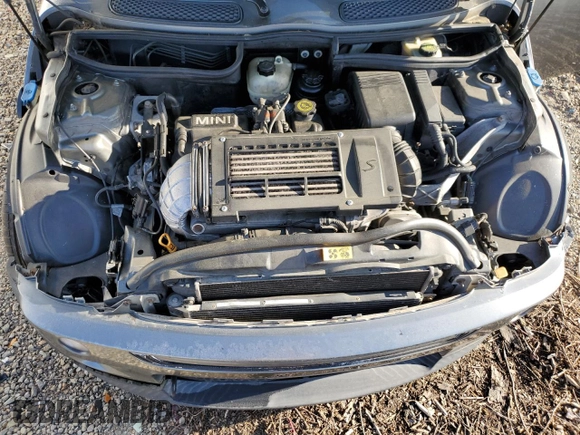 2003 MINI Hardtop S with VIN WMWRE33423TD73097, listed as a Copart auction lot 54743065 with 166,289 mi miles and Clean Title. Bid and sale history available at DreamBid. Image 11.