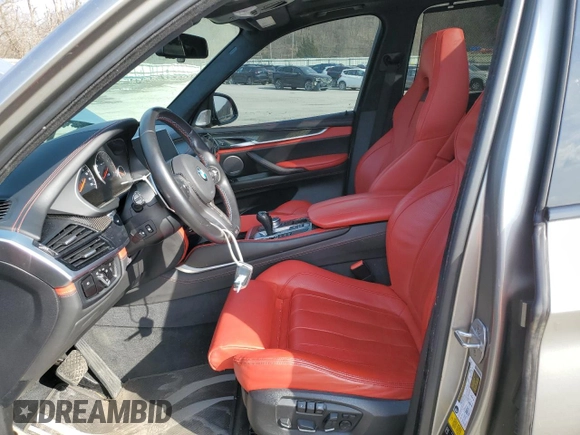 2017 BMW X5 M z VIN 5YMKT6C34H0U39360, wystawiony jako Copart lot #43139273 z przebiegiem 73 713 mil mil oraz . Historia ofert i sprzedaży dostępna na DreamBid. Obrazek 7.