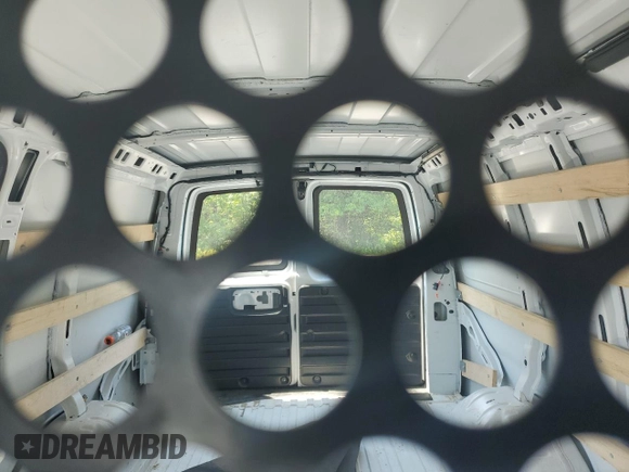 2023 GMC Savana Cargo z VIN 1GTW7AFP3P1215330, wystawiony jako Copart lot #60320685 z przebiegiem Nie podano mil oraz Czysty tytuł • Clean title. Historia ofert i sprzedaży dostępna na DreamBid. Obrazek 10.