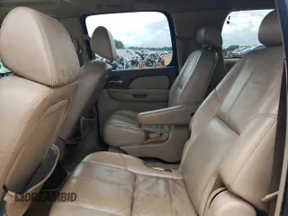 2008 GMC Yukon XL SLE w/3SA with VIN 1GKFC160X8R177911, listed as a Copart auction lot 71835274 with Not Provided miles and Salvage Title. Bid and sale history available at carsss.com. Image 12.