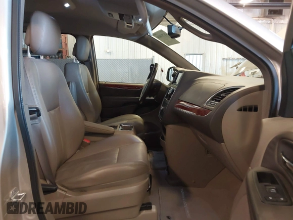 2012 Chrysler Town & Country Touring with VIN 2C4RC1BG3CR363854, listed as a IAAI auction lot 41733016 with 76,869 mi miles. Bid and sale history available at carsss.com. Image 5.
