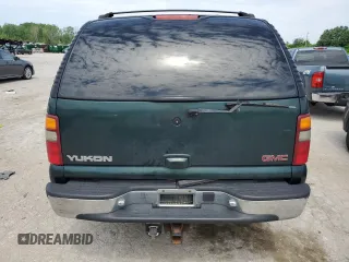 2002 GMC Yukon SLE with VIN 1GKEC13Z22R152796, listed as a Copart auction lot 55330344 with 337,318 mi miles and Salvage Title. Bid and sale history available at carsss.com. Image 6.