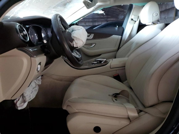 2019 Mercedes-Benz E 450 with VIN WDDZF6JB1KA520154, listed as a Copart auction lot 86369674 with 99,956 mi miles and Salvage Title. Bid and sale history available at DreamBid. Image 7.