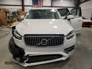 2020 Volvo XC90 Momentum with VIN YV4A22PK2L1546246, listed as a Copart auction lot 42031195 with 24,152 mi miles and Salvage Title. Bid and sale history available at carsss.com. Image 5.