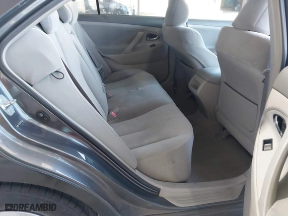 2007 Toyota Camry CE with VIN 4T1BE46K87U026225, listed as a IAAI auction lot 41989320 with 91,910 mi miles. Bid and sale history available at carsss.com. Image 8.