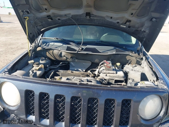 2014 Jeep Patriot Sport with VIN 1C4NJPBA3ED887384, listed as a IAAI auction lot 41607068 with 263,528 mi miles. Bid and sale history available at carsss.com. Image 10.