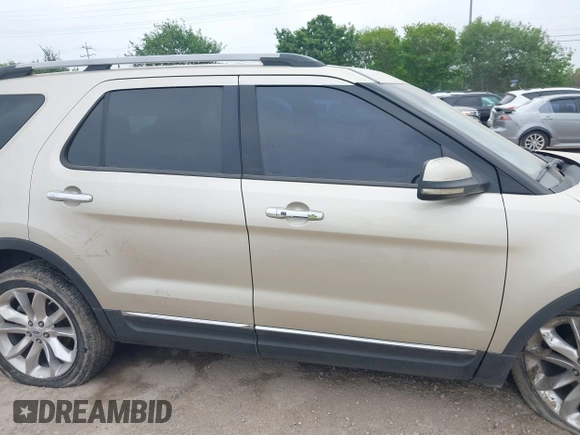 2011 Ford Explorer Limited с VIN 1FMHK7F83BGA79835, выставлен на аукционе IAAI как лот 41944163 с пробегом 227 182 миль миль и . История ставок и продаж доступна на DreamBid. Изображение 13.