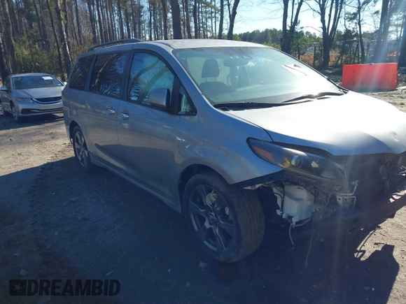 2018 Toyota Sienna SE z VIN 5TDXZ3DC3JS927325, wystawiony jako IAAI lot #41708684 z przebiegiem 95 929 mil mil oraz . Historia ofert i sprzedaży dostępna na DreamBid. Obrazek 1.