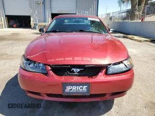 2003 Ford Mustang Deluxe с VIN 1FAFP44463F438457, выставлен на аукционе Copart как лот 57599045 с пробегом 41 349 миль миль и Списание • Salvage title. История ставок и продаж доступна на DreamBid. Изображение 5.