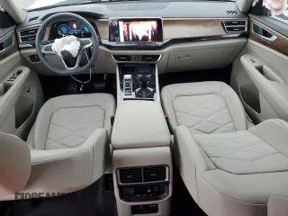 2025 Volkswagen Atlas SE z VIN 1V2JR2CA2SC522901, wystawiony jako Copart lot #44956845 z przebiegiem 1 591 mil mil oraz Szkoda całkowita • Salvage title. Historia ofert i sprzedaży dostępna na DreamBid. Obrazek 8.