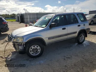 2000 Honda CR-V LX with VIN JHLRD2841YC010239, listed as a Copart auction lot 69995684 with 188,885 mi miles and Salvage Title. Bid and sale history available at carsss.com. Image 1.