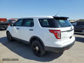 2015 Ford Utility Police Interceptor with VIN 1FM5K8AR7FGA70456, listed as a Copart auction lot 72276844 with 9,271 mi miles and Clean Title. Bid and sale history available at carsss.com. Image 2.