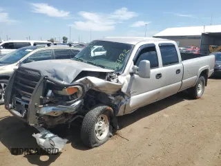 2006 GMC Sierra 3500 SRW SLE2 z VIN 1GTHK33D36F251582, wystawiony jako Copart lot #65291854 z przebiegiem Nie podano mil oraz Szkody całkowita. Historia ofert i sprzedaży dostępna na DreamBid. Obrazek 1.
