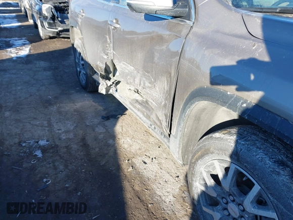 2023 GMC Acadia SLE z VIN 1GKKNKL44PZ114792, wystawiony jako IAAI lot #41395062 z przebiegiem 30 338 mil mil oraz . Historia ofert i sprzedaży dostępna na DreamBid. Obrazek 6.