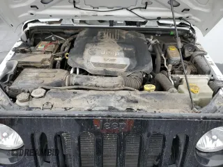 2018 Jeep Wrangler JK Unlimited Sport S with VIN 1C4BJWDG3JL889960, listed as a Copart auction lot 82630904 with 125,427 mi miles and Clean Title. Bid and sale history available at carsss.com. Image 11.