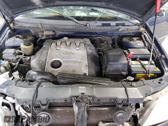 2005 Kia Sedona LX with VIN KNDUP131556615011, listed as a Copart auction lot 47174335 with 161,458 mi miles and Salvage Title. Bid and sale history available at carsss.com. Image 13.