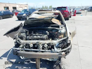 2003 Toyota Camry LE z VIN 4T1BF30K33U551509, wystawiony jako IAAI lot #42159776 z przebiegiem Nie podano mil oraz . Historia ofert i sprzedaży dostępna na DreamBid. Obrazek 6.