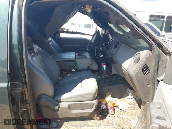 2016 Ford F-250 XL with VIN 1FT7W2AT9GEC72030, listed as a IAAI auction lot 42058392 with Not provided miles and . Bid and sale history available at DreamBid. Image 5.