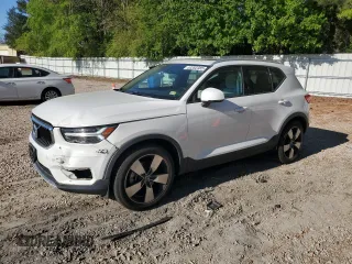 2020 Volvo XC40 Momentum z VIN YV4162UK9L2333149, wystawiony jako Copart lot #53282385 z przebiegiem 60 684 mil mil oraz Szkoda całkowita • Salvage title. Historia ofert i sprzedaży dostępna na DreamBid. Obrazek 1.